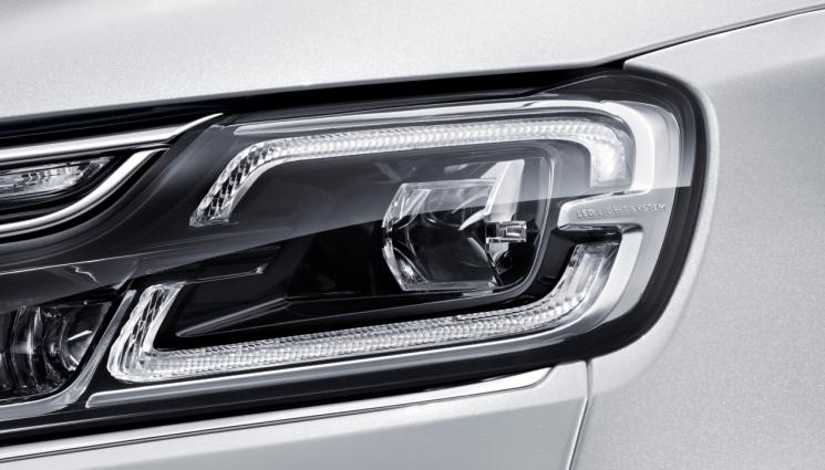 巴斯特的极致天窗工艺新葡京网上赌场遇见伟(图7) 巴斯特的极致天窗工艺新葡京网上赌场遇见伟(图7)