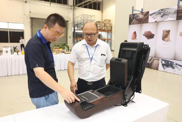 巴斯特的极致天窗工艺新葡京网上赌场遇见伟(图8)