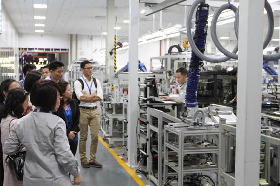 巴斯特的极致天窗工艺新葡京网上赌场遇见伟(图11) 巴斯特的极致天窗工艺新葡京网上赌场遇见伟(图11)