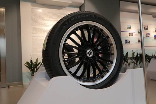 巴斯特的极致天窗工艺新葡京网上赌场遇见伟(图12) 巴斯特的极致天窗工艺新葡京网上赌场遇见伟(图12)