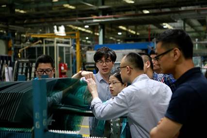 巴斯特的极致天窗工艺新葡京网上赌场遇见伟(图34) 巴斯特的极致天窗工艺新葡京网上赌场遇见伟(图34)