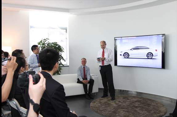 巴斯特的极致天窗工艺新葡京网上赌场遇见伟(图33) 巴斯特的极致天窗工艺新葡京网上赌场遇见伟(图33)